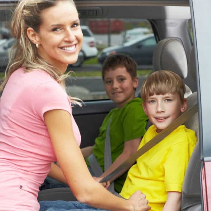 Have you ever played the game Two Truths and a Lie? It's a fabulous game to play with preschoolers trapped in the car! | @homeschlprek