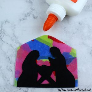 These simple nativity Christmas ornament crafts for kids is not only beautiful on the tree but a perfect afternoon activity for preschoolers!