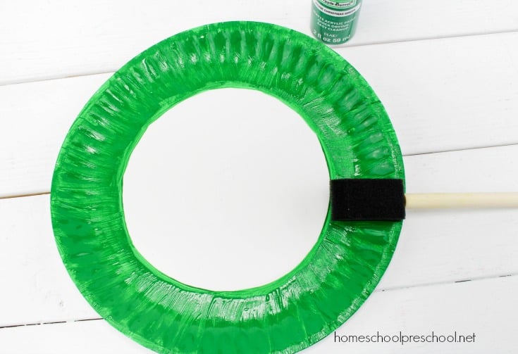 Follow this simple tutorial to make a frog life cycle candy science craft! Bring science to life with this fun, educational activity.