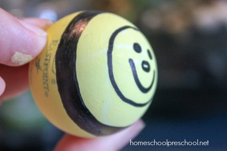 Planning a bee themed unit for your young learners? This preschool bee craft is perfect! With just a few supplies, your kids can make a fun bee hive craft.