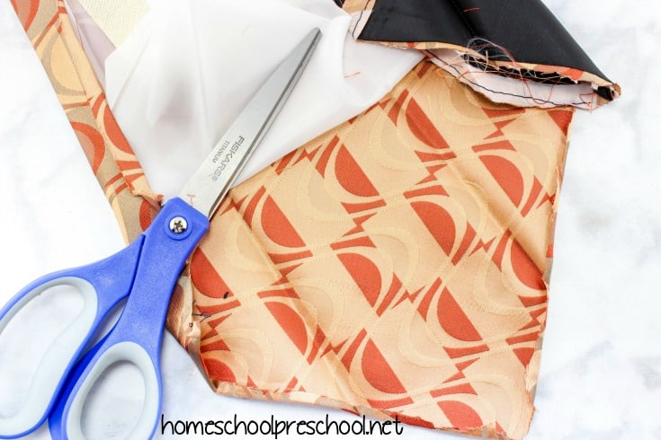 Grab some old ties that Dad doesn’t want anymore or head to the Goodwill to look for some funky ones. This year, let's dye Easter eggs with silk ties!