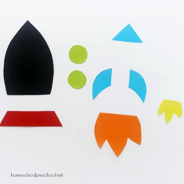 Looking for an easy rocket ship craft for kids? Our simple paper quilled rocket craft includes a printable template, making it perfect for home and school.