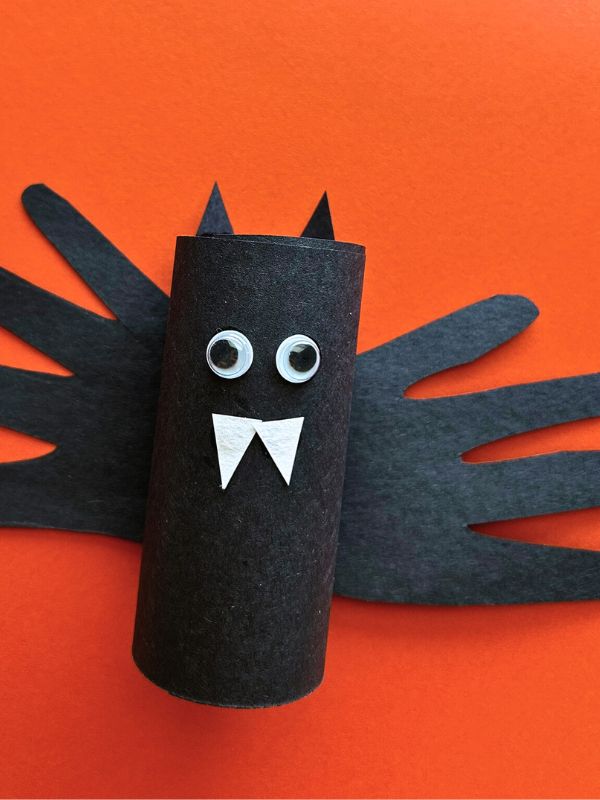 Bat Toilet Paper Roll Craft